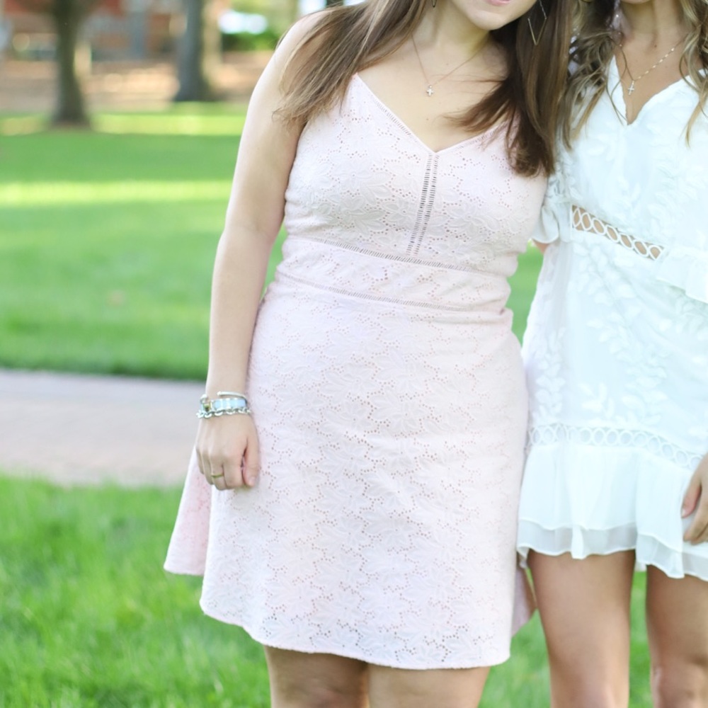 Large light pink dress only worn twice!